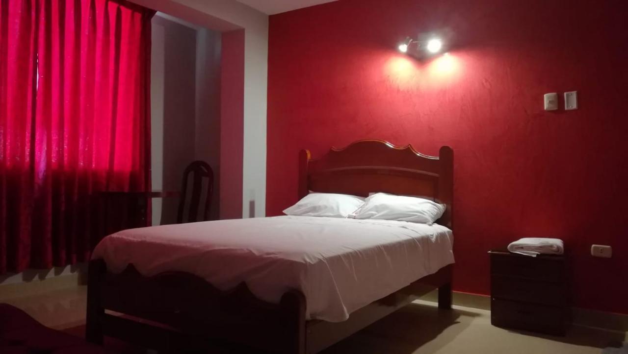 Hotel Real Bolivar Chimbote Extérieur photo