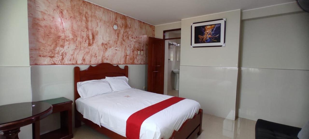 Hotel Real Bolivar Chimbote Extérieur photo